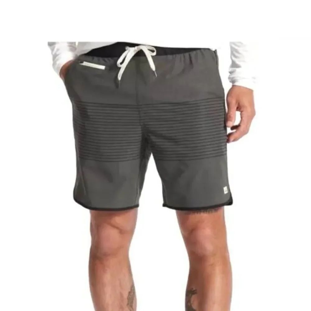 Vuori Men’s “Banks” Hybrid Short 7” Inseam Linerless sz Small